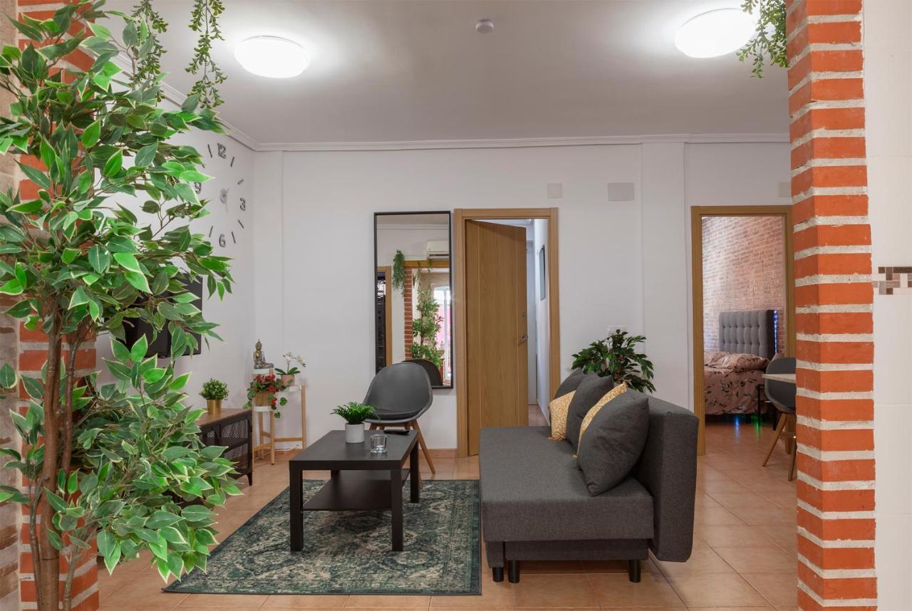 Luxury Artistic Digital Nomad 2 Bedroom W/Terrace バレンシア エクステリア 写真