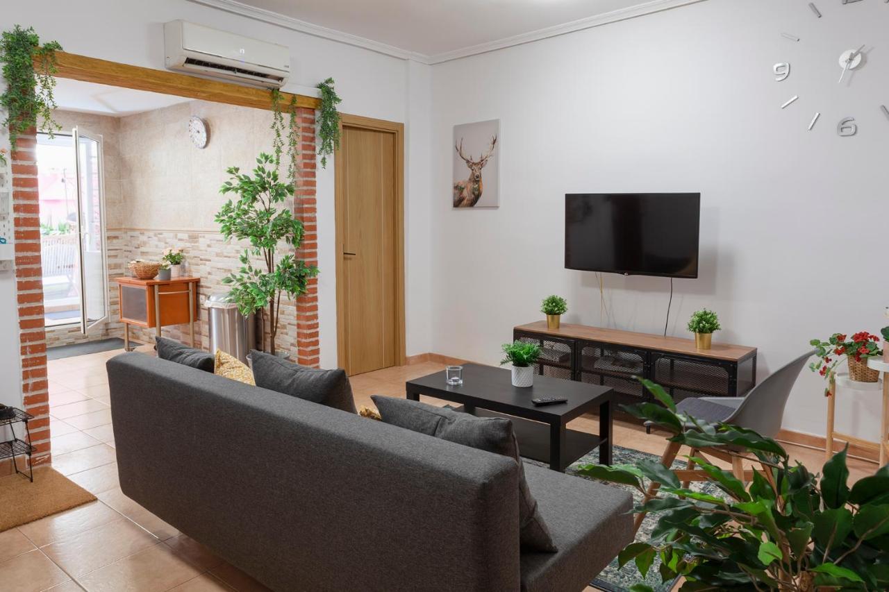 Luxury Artistic Digital Nomad 2 Bedroom W/Terrace バレンシア エクステリア 写真